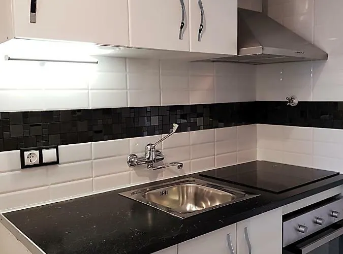 One Bedroom Flat In Fenals For 4 People Daire *