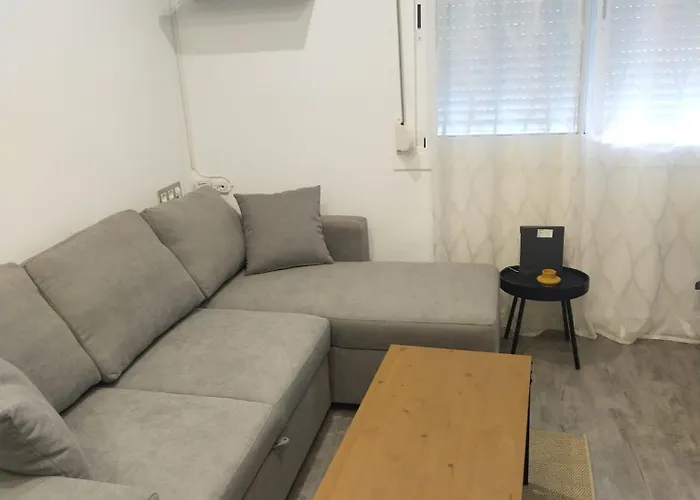 شقة One Bedroom Flat In Fenals For 4 People *