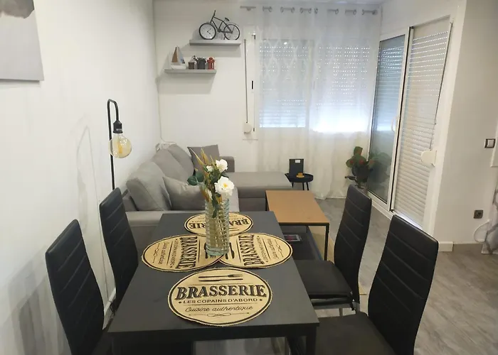 One Bedroom Flat In Fenals For 4 People * يوريت دي مار