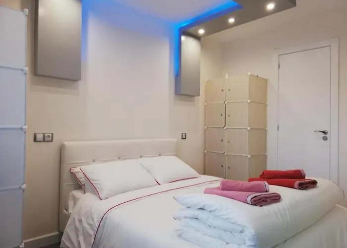 One Bedroom Flat In Fenals For 4 People * يوريت دي مار