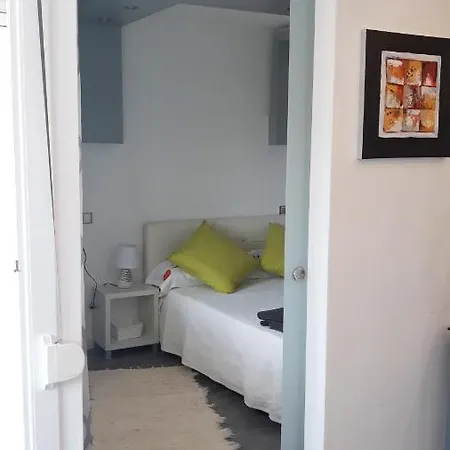 One Bedroom Flat In Fenals For 4 People Daire Lloret de Mar
